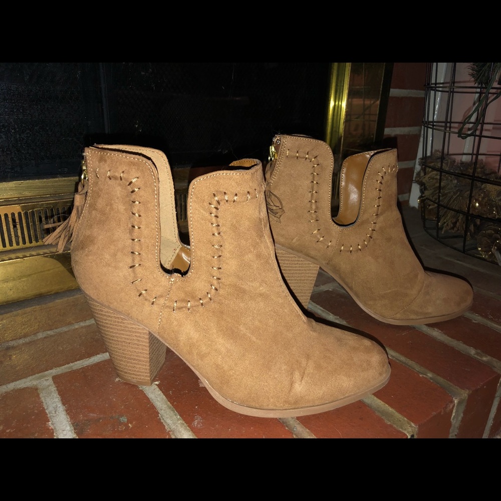 Qupid Booties - image 2